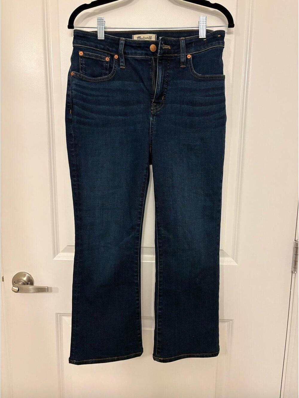 Petite Friendly Madewell Curvy Kick Out Jeans, Size 28 (Hemmed)
